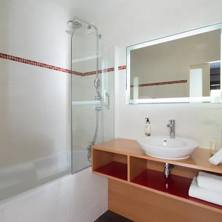 Hotel Western De La Regate-erdre 4*