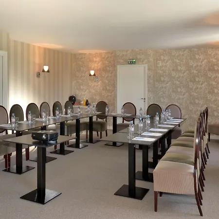 Western De La Regate-erdre Hotel 4*