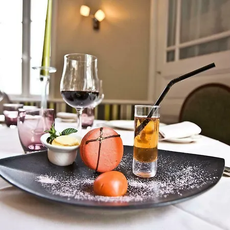 Western De La Regate-erdre Hotel 4*