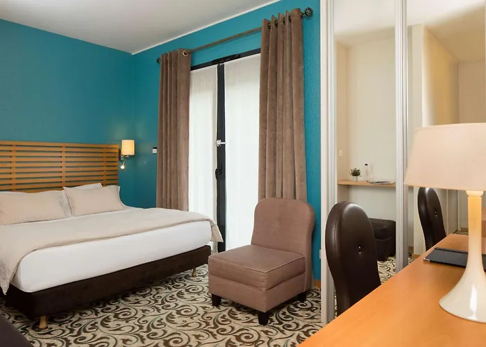 Hotel Western De La Regate-erdre 4*