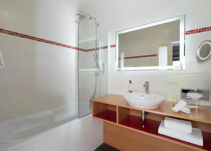 Hotel Western De La Regate-erdre 4*