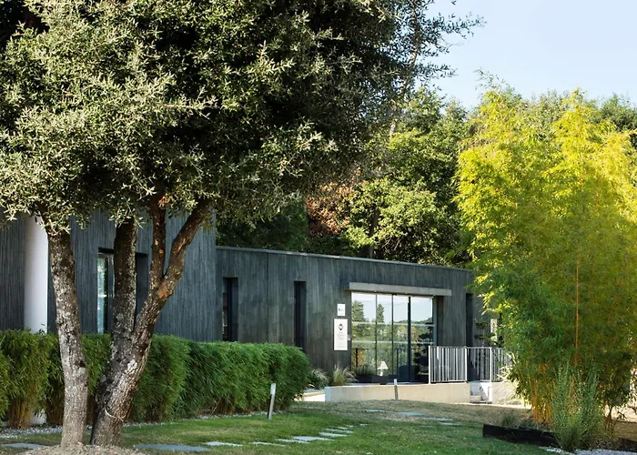 Western De La Regate-erdre Hotel 4*