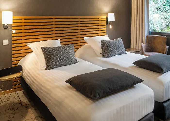 Western De La Regate-erdre 4*