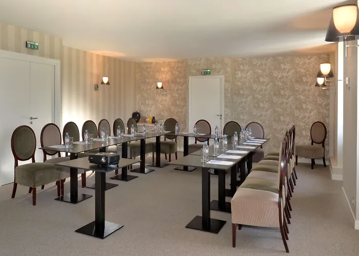 Western De La Regate-erdre Hotel 4*