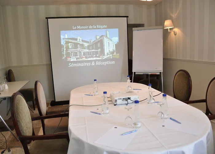 Hotel Western De La Regate-erdre 4*